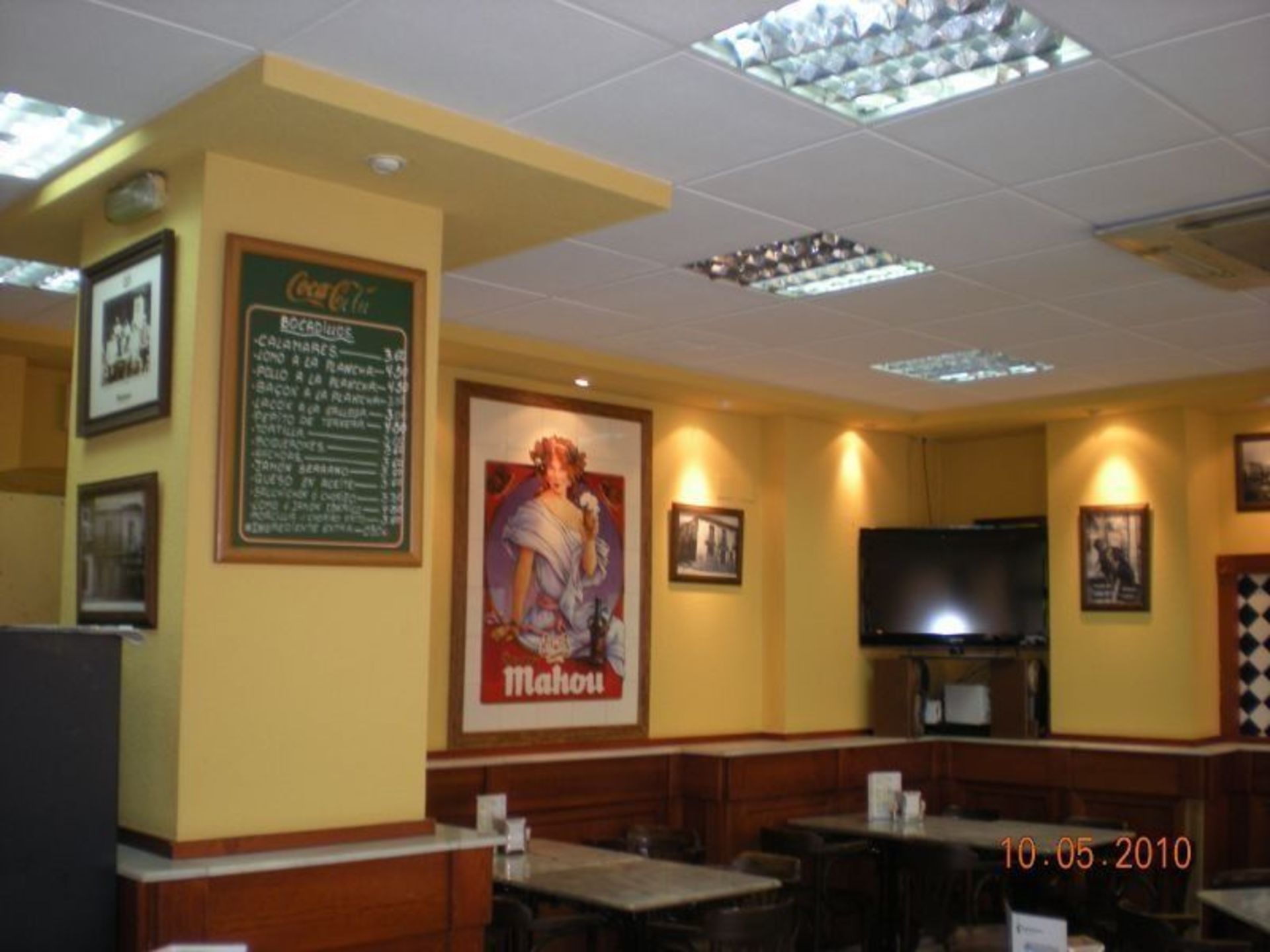Proyecto de reforma y ampliación de actividad de dos cafeterías en Getafe