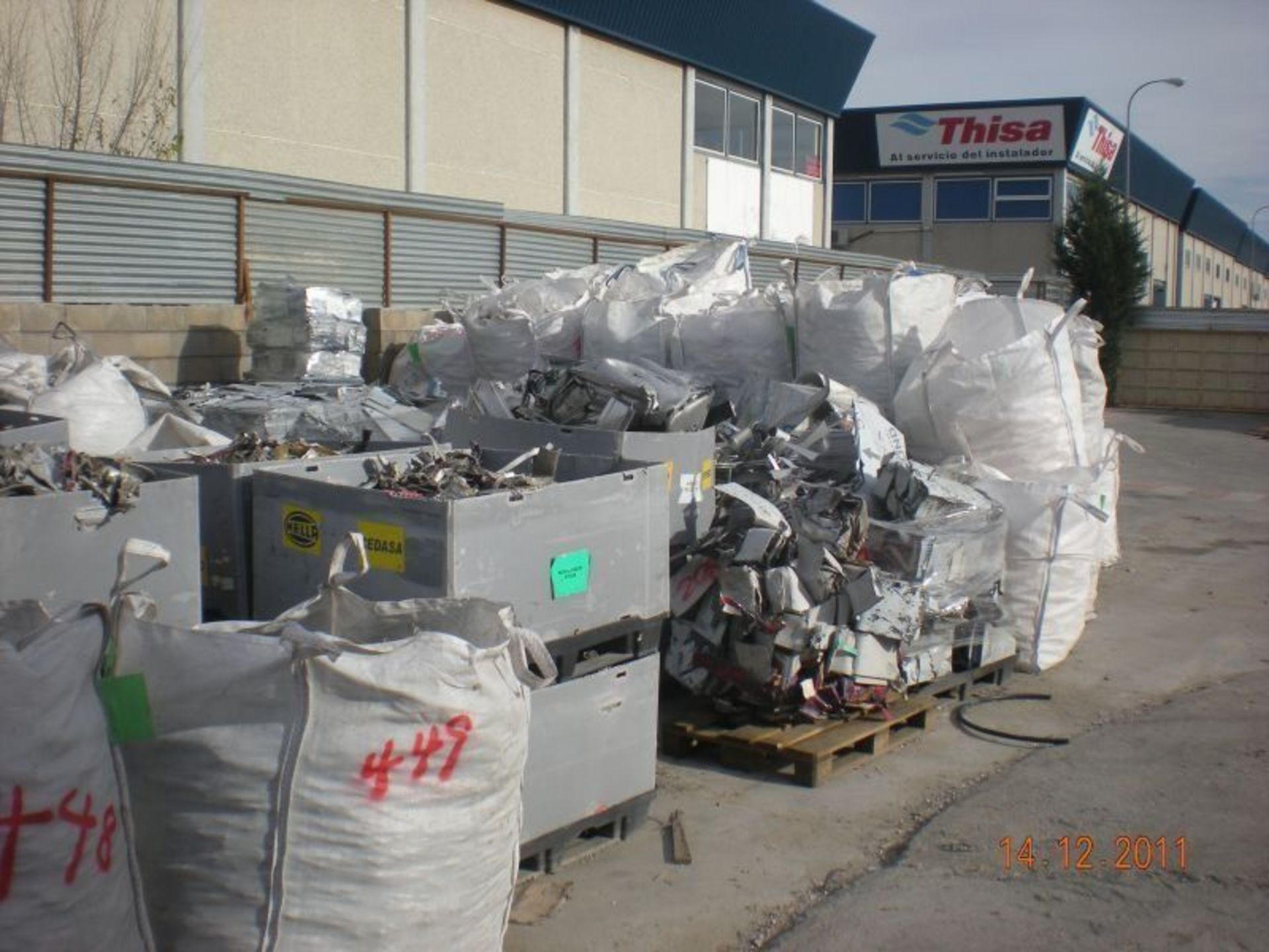 Proyecto de obra y actividad de nave destinada a reciclaje de productos en Fuenlabrada